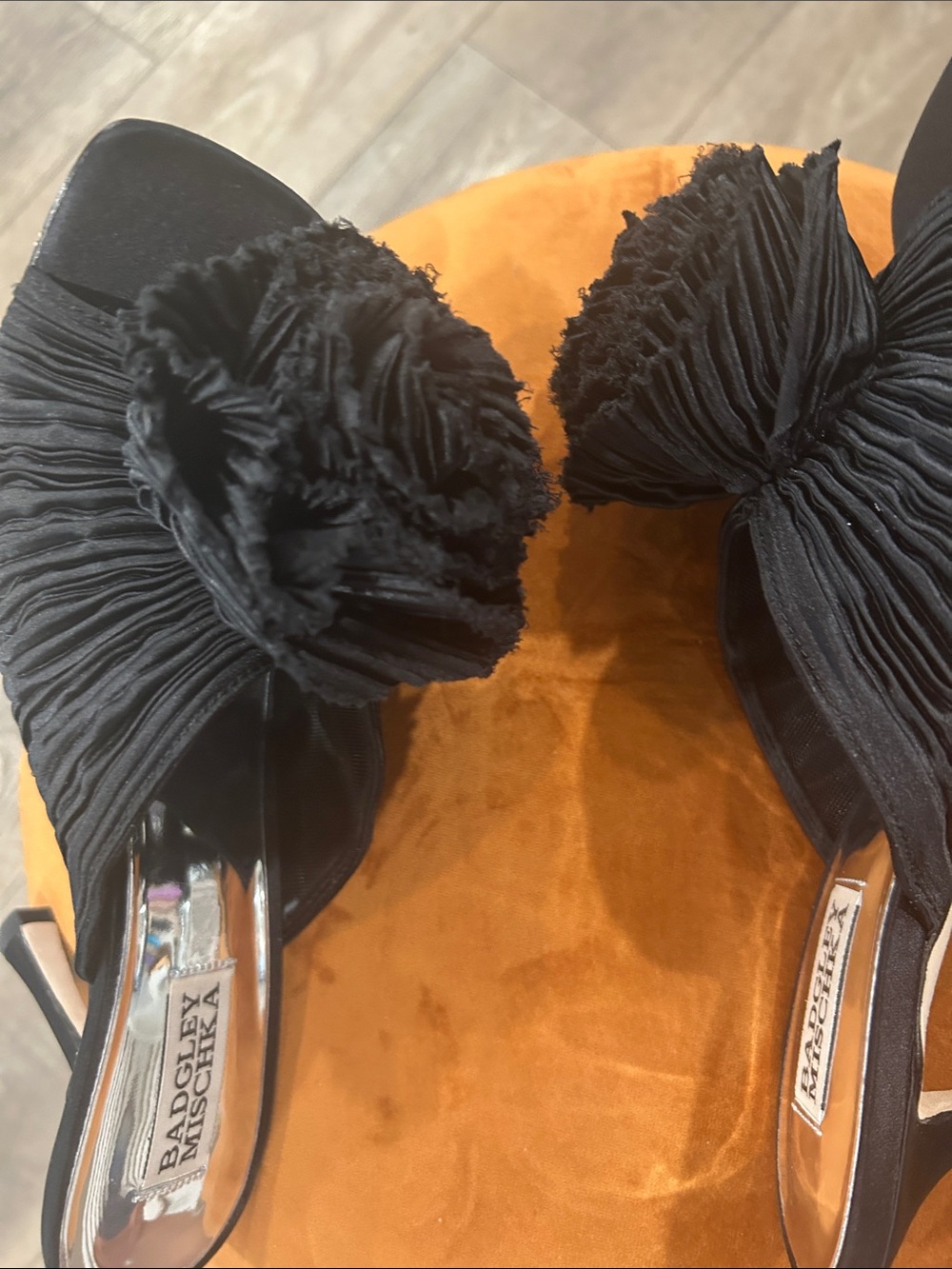 Badgley Mischka Black Rosette Slide Mules - Picture 5 of 5